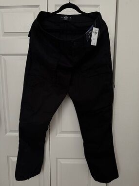 Hollister Brand New Men's Black Cargo Pants